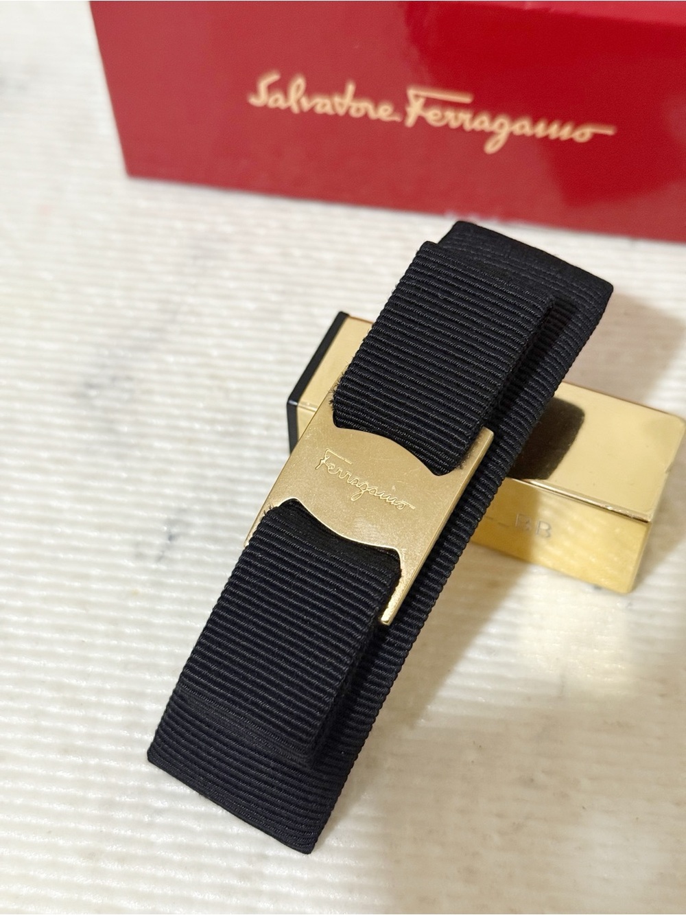 Salvatore Ferragamo Black Grosgrain Bow Hair Clip with Gold Plaque - Picture 4 of 11